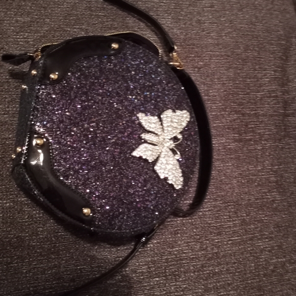 Handbag - Picture 3 of 3